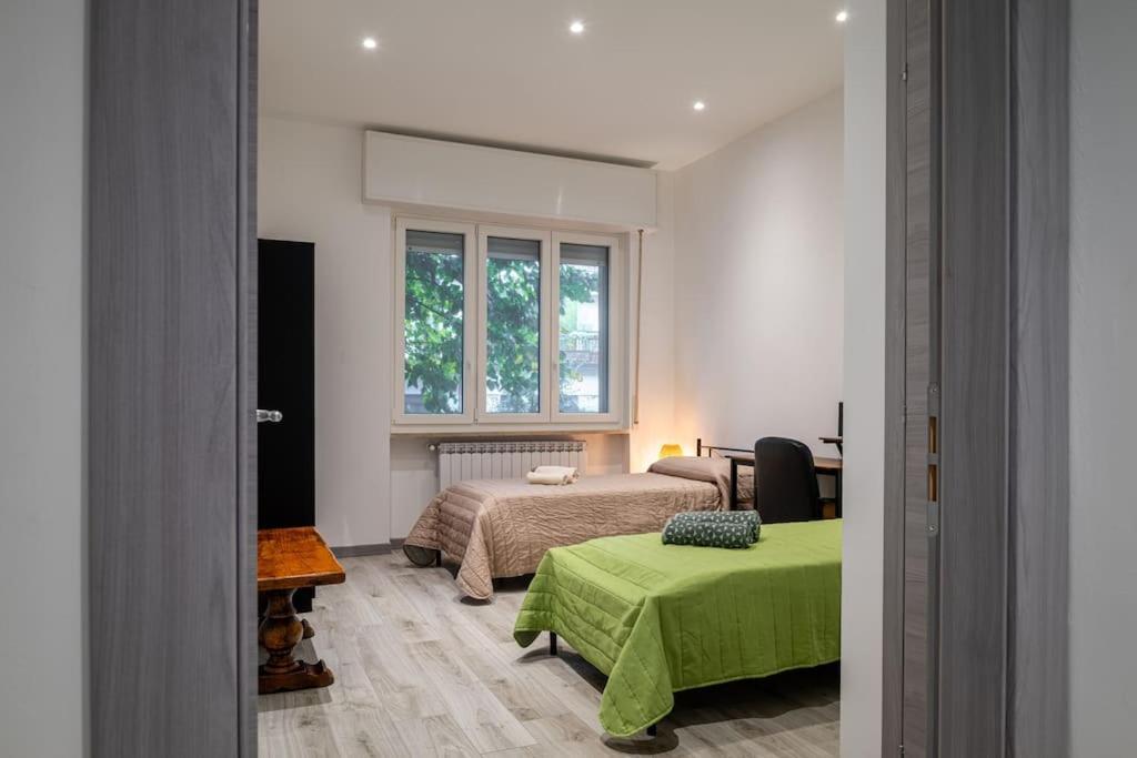 Appartamento Lussuoso Lodi Exterior foto